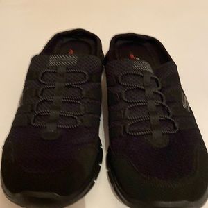 Sketchers memory foam